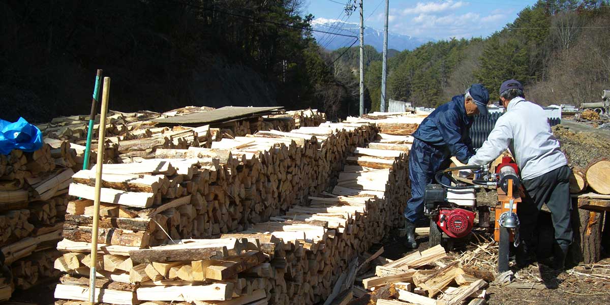 薪を製造