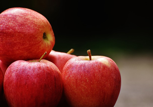 長い日照時間で甘さたっぷりの絶品りんご